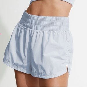 VARLEY Kallin Short in Metallic Zen Blue